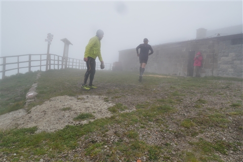 TRAIL di PIZZO San Michele N°3157 FOTO scattate a raffica in VETTA da Peppe Dalessio con nebbia e gran freddo - foto 509