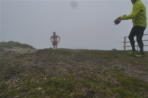 TRAIL di PIZZO San Michele N°3157 FOTO scattate a raffica in VETTA da Peppe Dalessio con nebbia e gran freddo - foto 522