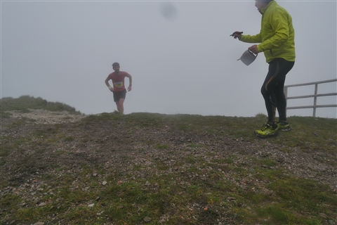 TRAIL di PIZZO San Michele N°3157 FOTO scattate a raffica in VETTA da Peppe Dalessio con nebbia e gran freddo - foto 528