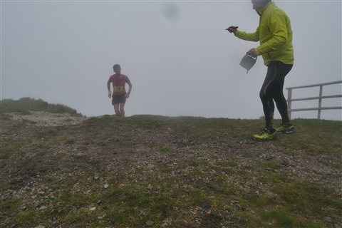 TRAIL di PIZZO San Michele N°3157 FOTO scattate a raffica in VETTA da Peppe Dalessio con nebbia e gran freddo - foto 529