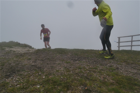 TRAIL di PIZZO San Michele N°3157 FOTO scattate a raffica in VETTA da Peppe Dalessio con nebbia e gran freddo - foto 532