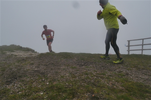 TRAIL di PIZZO San Michele N°3157 FOTO scattate a raffica in VETTA da Peppe Dalessio con nebbia e gran freddo - foto 533