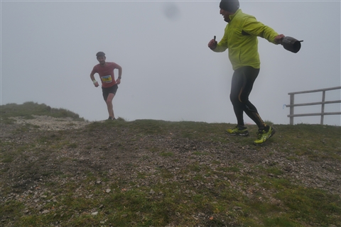 TRAIL di PIZZO San Michele N°3157 FOTO scattate a raffica in VETTA da Peppe Dalessio con nebbia e gran freddo - foto 534