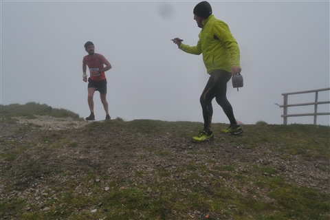 TRAIL di PIZZO San Michele N°3157 FOTO scattate a raffica in VETTA da Peppe Dalessio con nebbia e gran freddo - foto 537