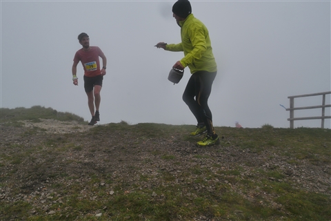 TRAIL di PIZZO San Michele N°3157 FOTO scattate a raffica in VETTA da Peppe Dalessio con nebbia e gran freddo - foto 540