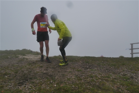 TRAIL di PIZZO San Michele N°3157 FOTO scattate a raffica in VETTA da Peppe Dalessio con nebbia e gran freddo - foto 550