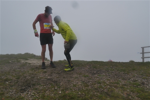 TRAIL di PIZZO San Michele N°3157 FOTO scattate a raffica in VETTA da Peppe Dalessio con nebbia e gran freddo - foto 552