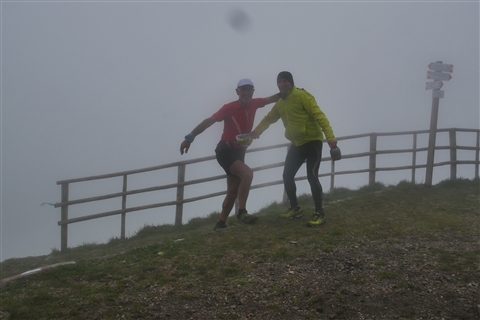 TRAIL di PIZZO San Michele N°3157 FOTO scattate a raffica in VETTA da Peppe Dalessio con nebbia e gran freddo - foto 569