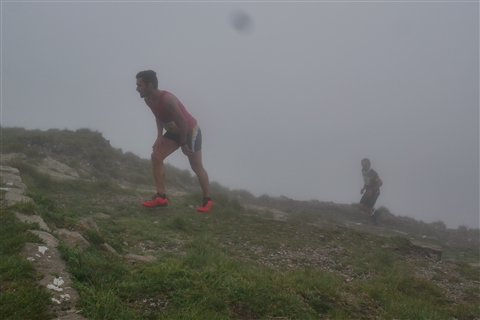TRAIL di PIZZO San Michele N°3157 FOTO scattate a raffica in VETTA da Peppe Dalessio con nebbia e gran freddo - foto 607