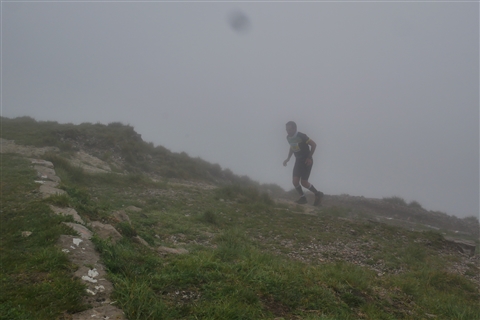 TRAIL di PIZZO San Michele N°3157 FOTO scattate a raffica in VETTA da Peppe Dalessio con nebbia e gran freddo - foto 628