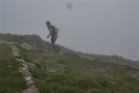 TRAIL di PIZZO San Michele N°3157 FOTO scattate a raffica in VETTA da Peppe Dalessio con nebbia e gran freddo - foto 647