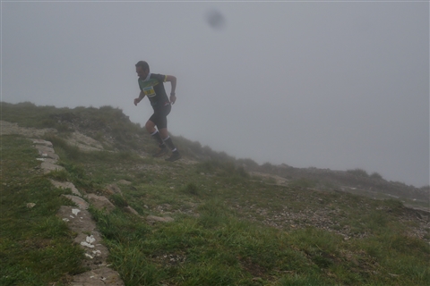 TRAIL di PIZZO San Michele N°3157 FOTO scattate a raffica in VETTA da Peppe Dalessio con nebbia e gran freddo - foto 648