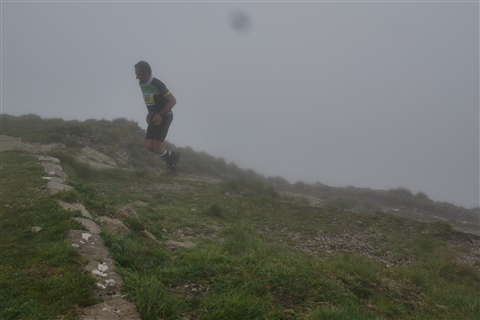 TRAIL di PIZZO San Michele N°3157 FOTO scattate a raffica in VETTA da Peppe Dalessio con nebbia e gran freddo - foto 650