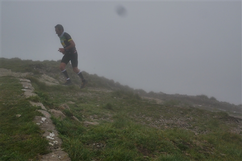 TRAIL di PIZZO San Michele N°3157 FOTO scattate a raffica in VETTA da Peppe Dalessio con nebbia e gran freddo - foto 652