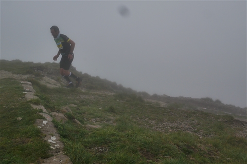 TRAIL di PIZZO San Michele N°3157 FOTO scattate a raffica in VETTA da Peppe Dalessio con nebbia e gran freddo - foto 653