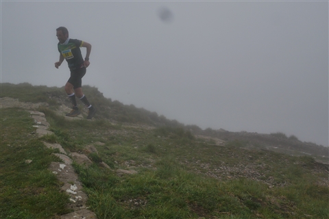 TRAIL di PIZZO San Michele N°3157 FOTO scattate a raffica in VETTA da Peppe Dalessio con nebbia e gran freddo - foto 655
