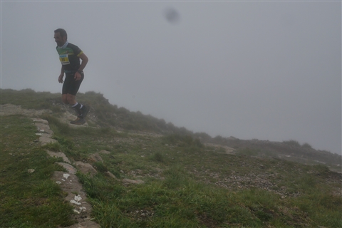TRAIL di PIZZO San Michele N°3157 FOTO scattate a raffica in VETTA da Peppe Dalessio con nebbia e gran freddo - foto 656