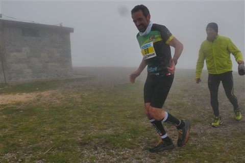 TRAIL di PIZZO San Michele N°3157 FOTO scattate a raffica in VETTA da Peppe Dalessio con nebbia e gran freddo - foto 661