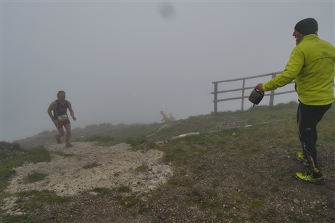 TRAIL di PIZZO San Michele N°3157 FOTO scattate a raffica in VETTA da Peppe Dalessio con nebbia e gran freddo - foto 684