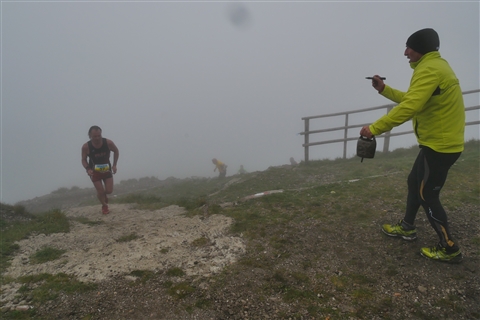 TRAIL di PIZZO San Michele N°3157 FOTO scattate a raffica in VETTA da Peppe Dalessio con nebbia e gran freddo - foto 687
