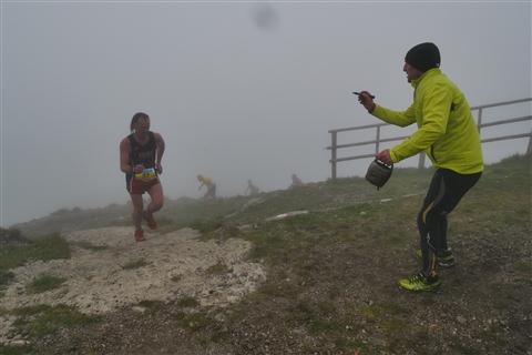 TRAIL di PIZZO San Michele N°3157 FOTO scattate a raffica in VETTA da Peppe Dalessio con nebbia e gran freddo - foto 693