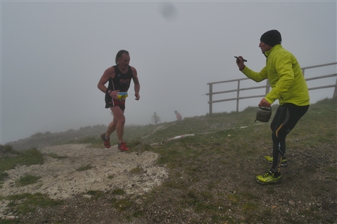 TRAIL di PIZZO San Michele N°3157 FOTO scattate a raffica in VETTA da Peppe Dalessio con nebbia e gran freddo - foto 697