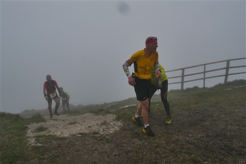 TRAIL di PIZZO San Michele N°3157 FOTO scattate a raffica in VETTA da Peppe Dalessio con nebbia e gran freddo - foto 721