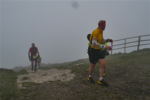 TRAIL di PIZZO San Michele N°3157 FOTO scattate a raffica in VETTA da Peppe Dalessio con nebbia e gran freddo - foto 724