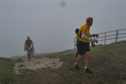 TRAIL di PIZZO San Michele N°3157 FOTO scattate a raffica in VETTA da Peppe Dalessio con nebbia e gran freddo - foto 725