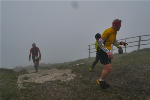 TRAIL di PIZZO San Michele N°3157 FOTO scattate a raffica in VETTA da Peppe Dalessio con nebbia e gran freddo - foto 727