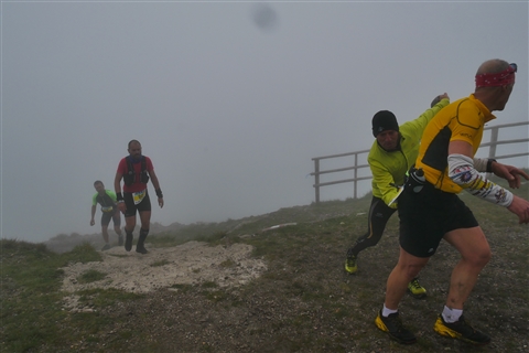 TRAIL di PIZZO San Michele N°3157 FOTO scattate a raffica in VETTA da Peppe Dalessio con nebbia e gran freddo - foto 732