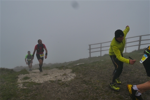 TRAIL di PIZZO San Michele N°3157 FOTO scattate a raffica in VETTA da Peppe Dalessio con nebbia e gran freddo - foto 735