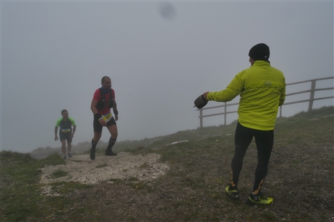 TRAIL di PIZZO San Michele N°3157 FOTO scattate a raffica in VETTA da Peppe Dalessio con nebbia e gran freddo - foto 740