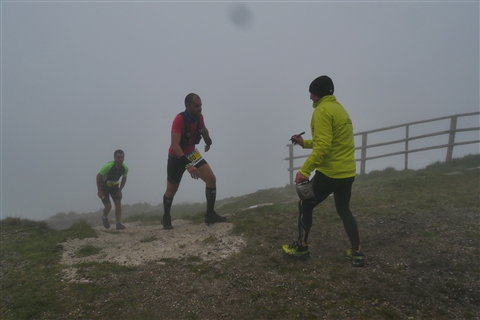 TRAIL di PIZZO San Michele N°3157 FOTO scattate a raffica in VETTA da Peppe Dalessio con nebbia e gran freddo - foto 747