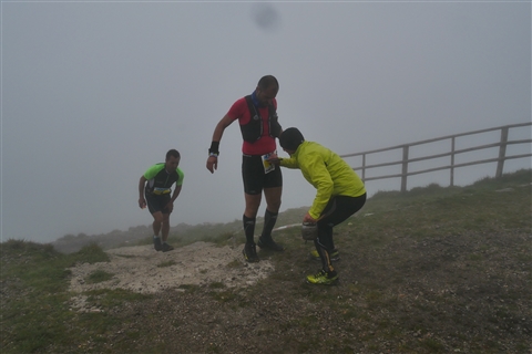 TRAIL di PIZZO San Michele N°3157 FOTO scattate a raffica in VETTA da Peppe Dalessio con nebbia e gran freddo - foto 757