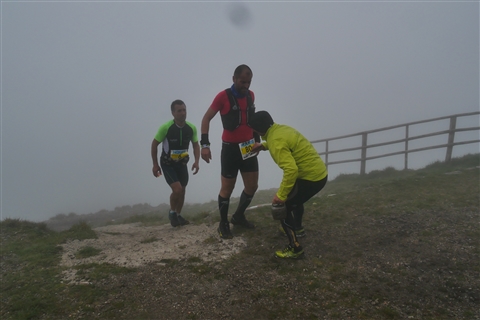 TRAIL di PIZZO San Michele N°3157 FOTO scattate a raffica in VETTA da Peppe Dalessio con nebbia e gran freddo - foto 765