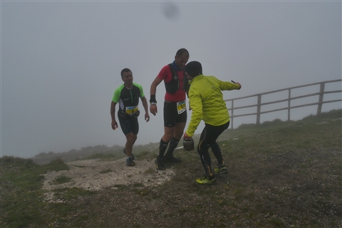 TRAIL di PIZZO San Michele N°3157 FOTO scattate a raffica in VETTA da Peppe Dalessio con nebbia e gran freddo - foto 767