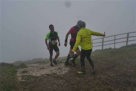 TRAIL di PIZZO San Michele N°3157 FOTO scattate a raffica in VETTA da Peppe Dalessio con nebbia e gran freddo - foto 769