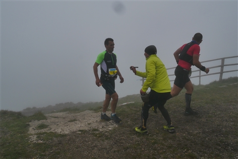 TRAIL di PIZZO San Michele N°3157 FOTO scattate a raffica in VETTA da Peppe Dalessio con nebbia e gran freddo - foto 774