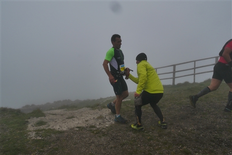 TRAIL di PIZZO San Michele N°3157 FOTO scattate a raffica in VETTA da Peppe Dalessio con nebbia e gran freddo - foto 777
