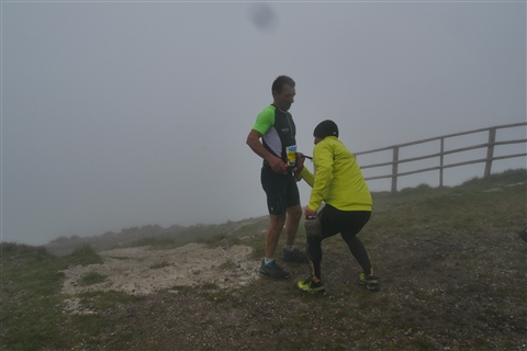 TRAIL di PIZZO San Michele N°3157 FOTO scattate a raffica in VETTA da Peppe Dalessio con nebbia e gran freddo - foto 779