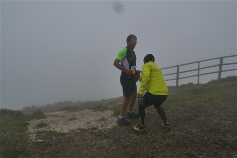 TRAIL di PIZZO San Michele N°3157 FOTO scattate a raffica in VETTA da Peppe Dalessio con nebbia e gran freddo - foto 780