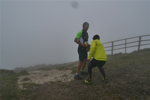TRAIL di PIZZO San Michele N°3157 FOTO scattate a raffica in VETTA da Peppe Dalessio con nebbia e gran freddo - foto 781