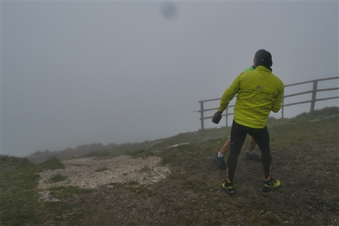 TRAIL di PIZZO San Michele N°3157 FOTO scattate a raffica in VETTA da Peppe Dalessio con nebbia e gran freddo - foto 790