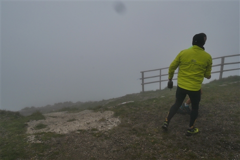 TRAIL di PIZZO San Michele N°3157 FOTO scattate a raffica in VETTA da Peppe Dalessio con nebbia e gran freddo - foto 792