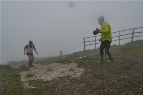 TRAIL di PIZZO San Michele N°3157 FOTO scattate a raffica in VETTA da Peppe Dalessio con nebbia e gran freddo - foto 804