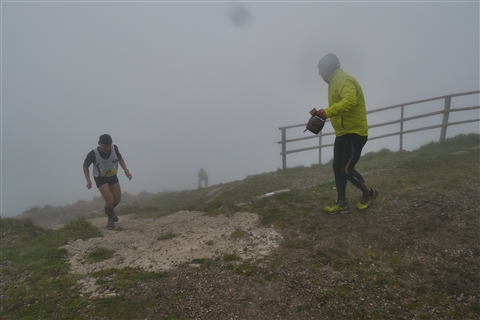 TRAIL di PIZZO San Michele N°3157 FOTO scattate a raffica in VETTA da Peppe Dalessio con nebbia e gran freddo - foto 806