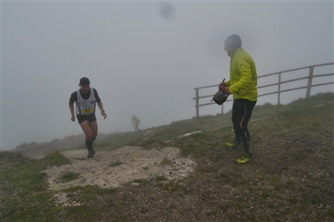 TRAIL di PIZZO San Michele N°3157 FOTO scattate a raffica in VETTA da Peppe Dalessio con nebbia e gran freddo - foto 812