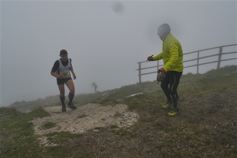 TRAIL di PIZZO San Michele N°3157 FOTO scattate a raffica in VETTA da Peppe Dalessio con nebbia e gran freddo - foto 814