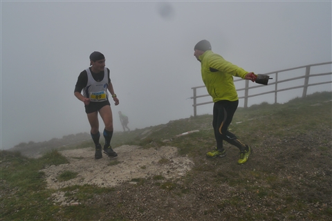 TRAIL di PIZZO San Michele N°3157 FOTO scattate a raffica in VETTA da Peppe Dalessio con nebbia e gran freddo - foto 820